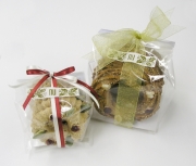クリスマスにオーガニッククッキーと漢方茶－薬日本堂新宿店で販売